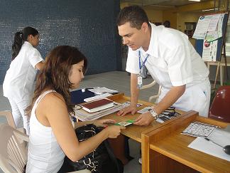 Alunos de Fisioterapia participam de evento promovido pela OAB