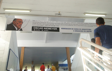 Curso de Arquitetura e Urbanismo faz homenagem a Oscar Niemeyer