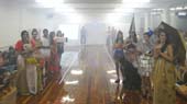Alunos de Arquitetura e Urbanismo desfilam com peças de estilos arquitetônicos