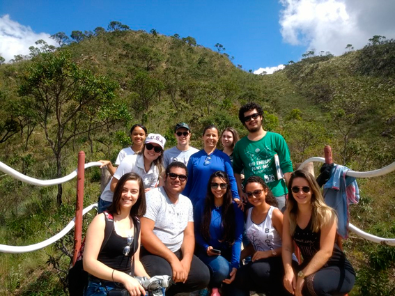 Alunos de Ciências Biológicas participam de aulas práticas no Parque Ecológico Quedas do Rio Bonito