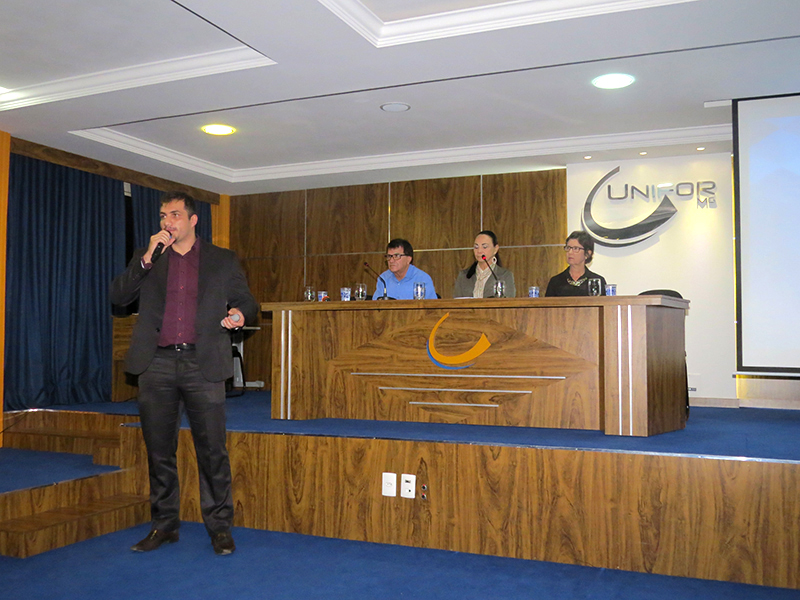 ATIVIDADES/2017 DA FUNDAÇÃO EDUCACIONAL DE FORMIGA-MG SÃO APRESENTADAS EM ASSEMBLEIA