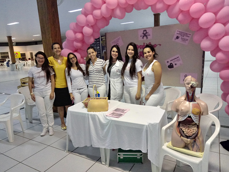 CAMPANHA OUTUBRO ROSA É REALIZADA NO CAMPUS